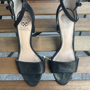 NWOT Vince Camuto Corlina Black Glitter Sandal